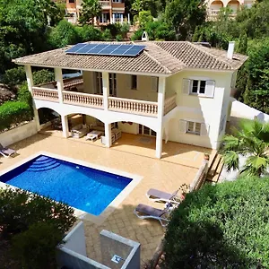 exclusive-poolvilla-patricia-camp-de-mar.allmallorcahotels.com/
